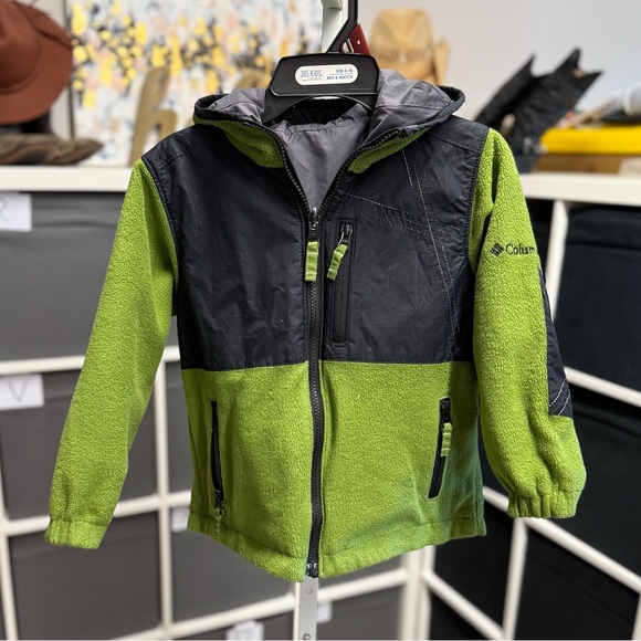 Columbia Kids' Gray Reversible Fleece Lined Jacket - Picture 7 of 8